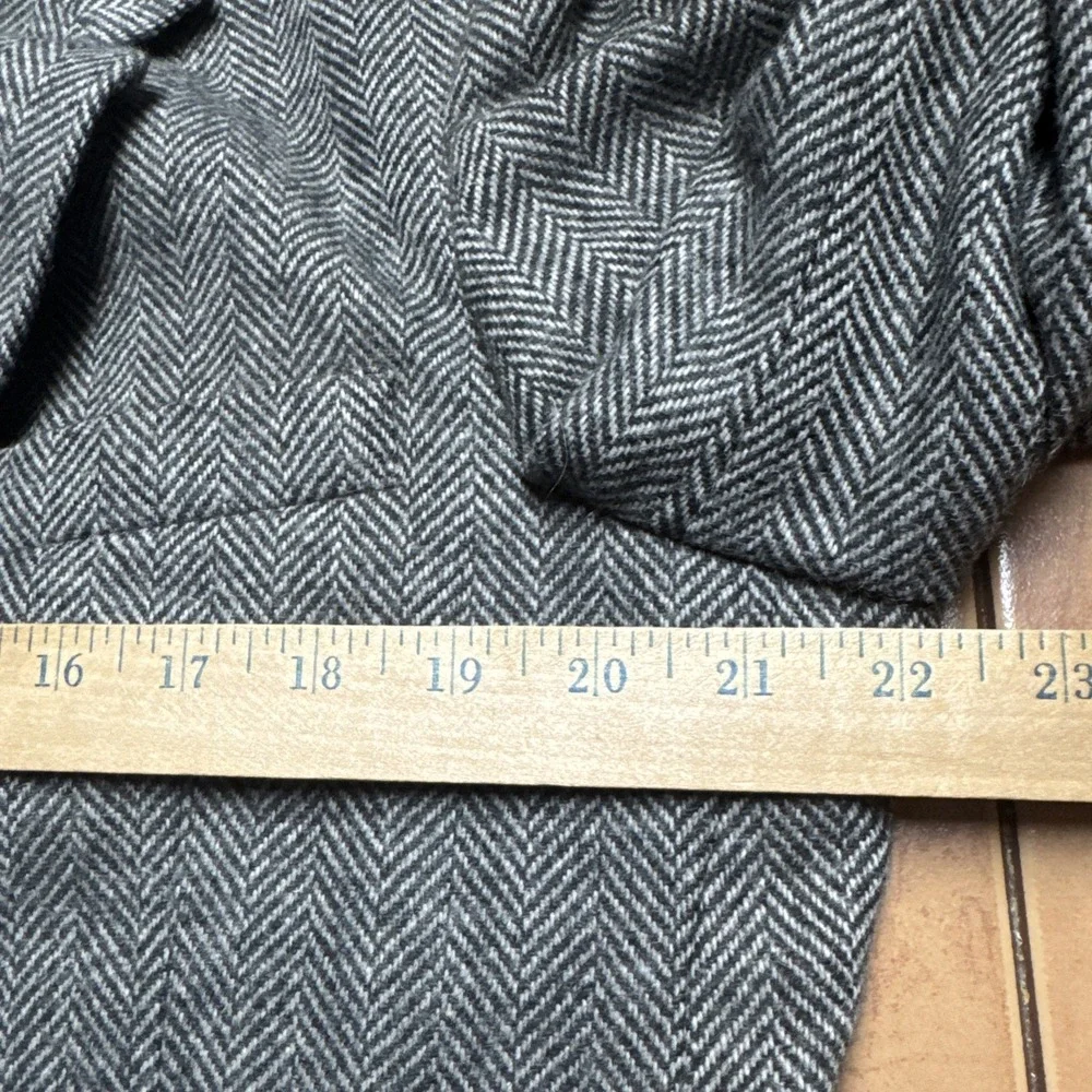 VINTAGE OAKTON Sz 42R Gray Herringbone Tweed Wool Blend Blazer Sport Coat Jacket